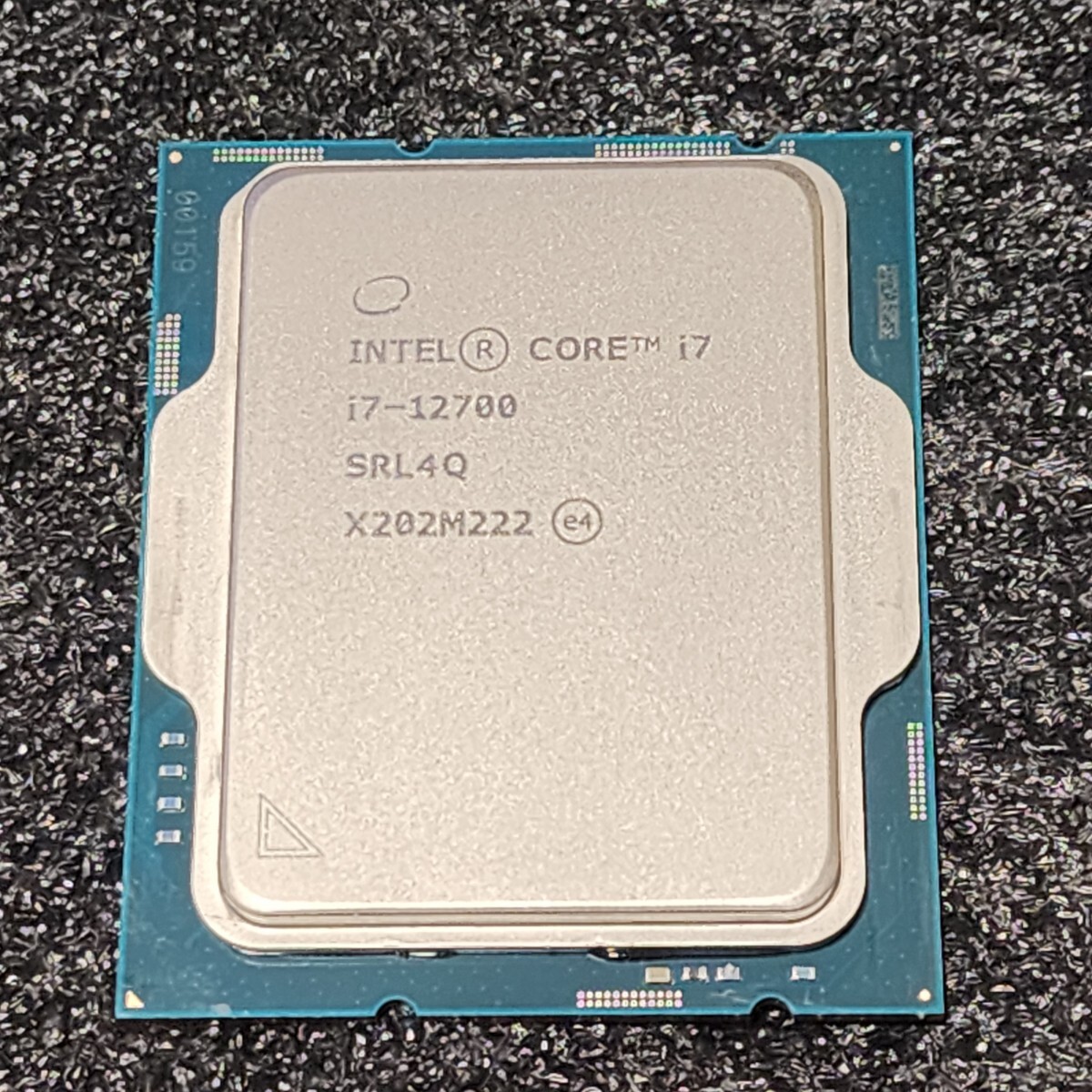 CPU Intel Core i7 12700 2 1GHz 12コア20スレッド AlderLake CPU Intel Core i7 12700 2 1GHz 12コア20スレッド AlderLake