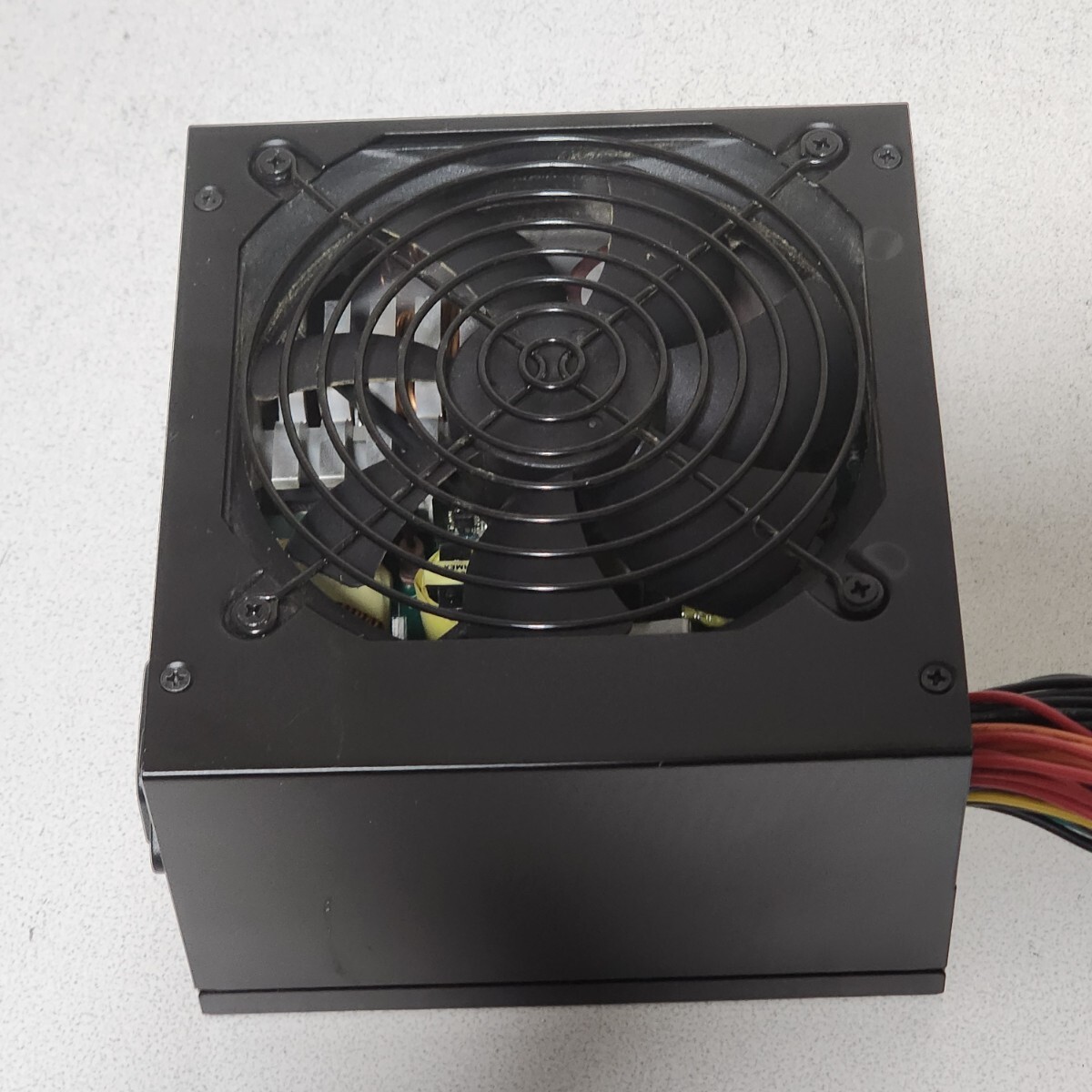 玄人志向 KRPW-AK650W/88+ 650W 80PLUS SILVER認証 ATX電源 玄人志向 KRPW-AK650W/88+ 650W 80PLUS SILVER認証 ATX電源
