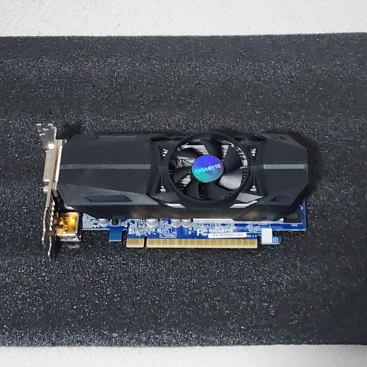 GIGABYTE GEFORCE GTX750Ti 2GB GDDR5/GV-N75lTOC-2GL LP ロー