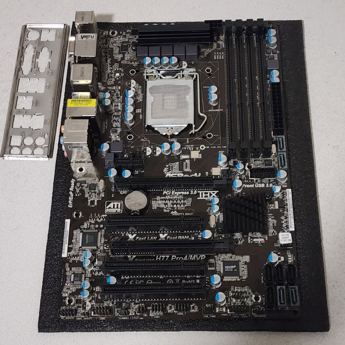 ASRock H77 Pro4/MVP IOパネル付属 LGA1155 ATXマザーボード 第2 ASRock H77 Pro4/MVP IOパネル付属 LGA1155 ATXマザーボード 第2