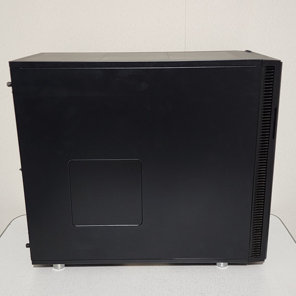 FractalDesign Define R5 Black(FD-CA-DEF-R5-BK) ミドルタワー FractalDesign Define R5 Black(FD-CA-DEF-R5-BK) ミドルタワー