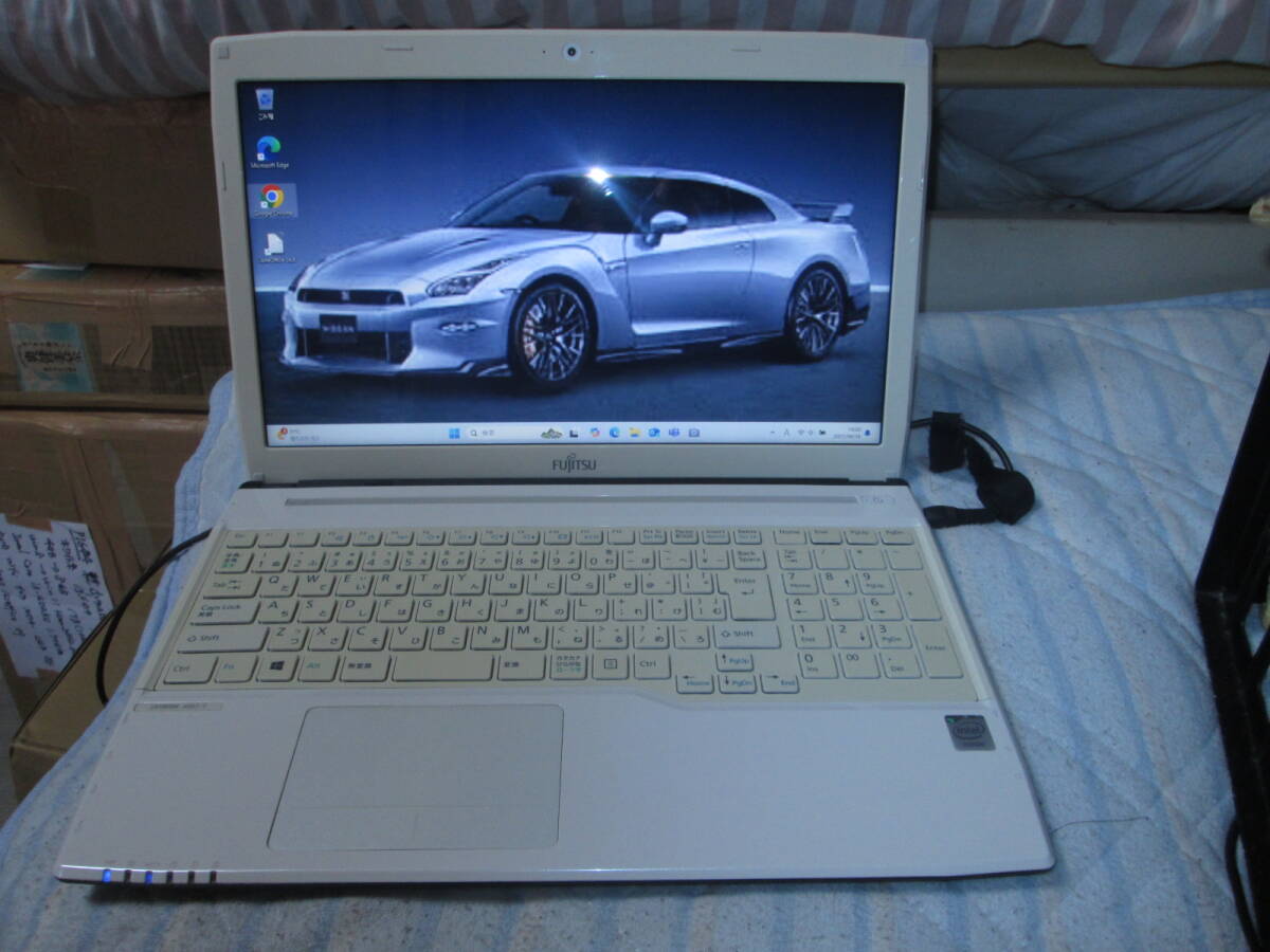 富士通 LIFEBOOK AH42/T Windows11 Home 64bit Intel Celeron 2957U 1.40GHz 8GB 320GB 15.6型 ホワイト系 Li-Office AC付◇p1658◇