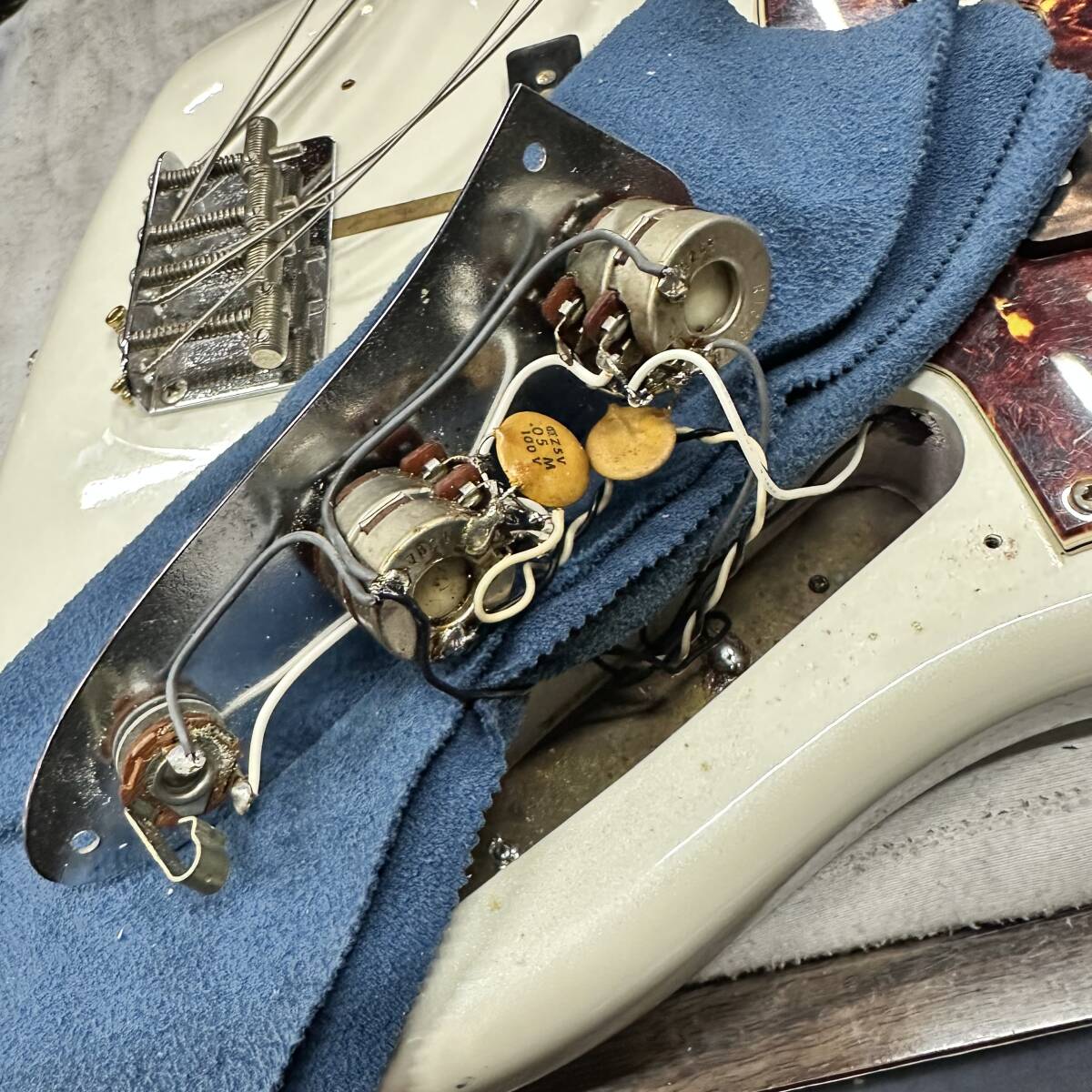 Fender Japan 1982年製 JB-62-115 JVシリアル スタックノブ Jazz