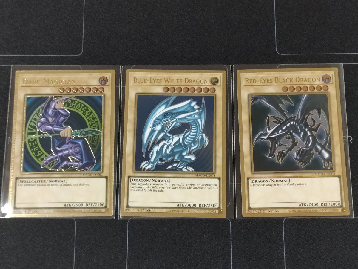 遊戯王 御三家 英語版 MAXIMUM GOLD プレゴル まとめ売り 青眼の 遊戯王 御三家 英語版 MAXIMUM GOLD プレゴル まとめ売り 青眼の