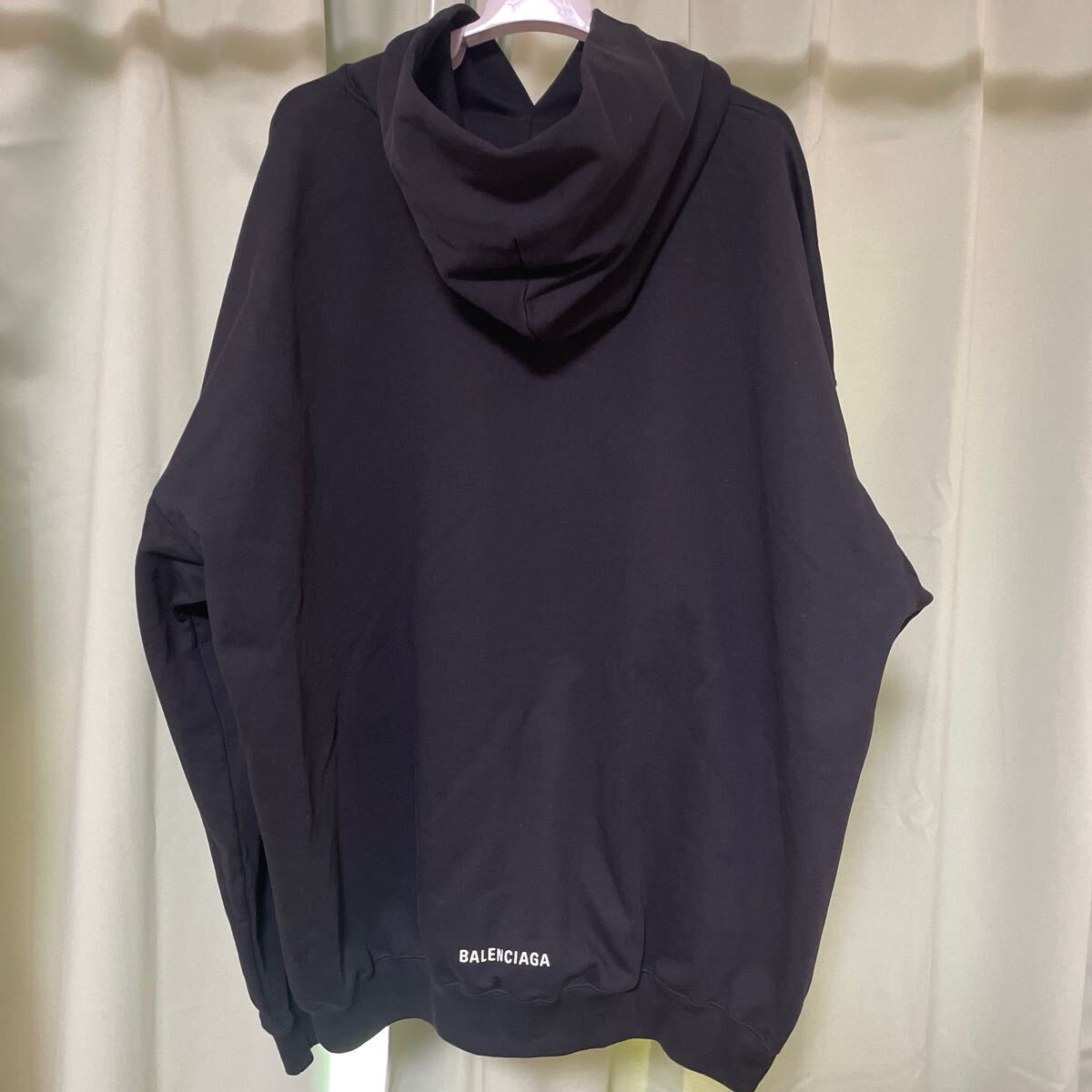 新品未使用 タグ付き 23ss BALENCIAGA バレンシア バックロゴ 新品未使用 タグ付き 23ss BALENCIAGA バレンシア バックロゴ