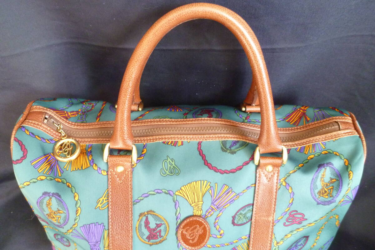 美品 シャルル ジョルダン ボストンバッグ トラベルバッグ タッセルプリント キャンバス×レザー CHARLES JOURDAN_画像2