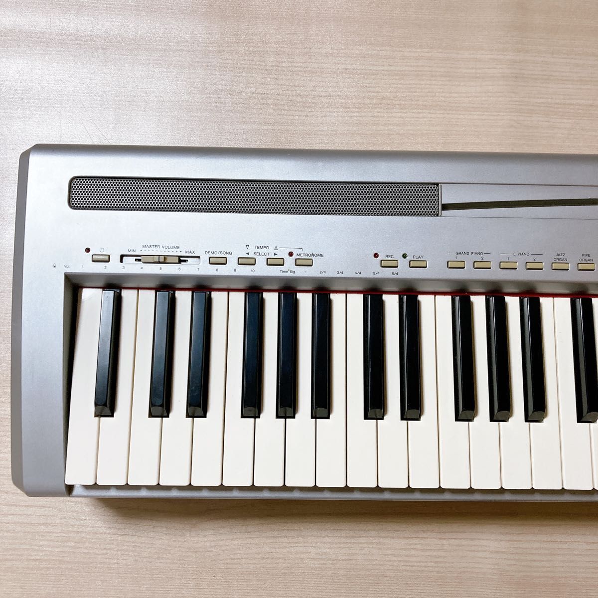 ヤマハ YAMAHA 電子ピアノ P-95 88鍵盤 キーボード シルバー ヤマハ YAMAHA 電子ピアノ P-95 88鍵盤 キーボード シルバー