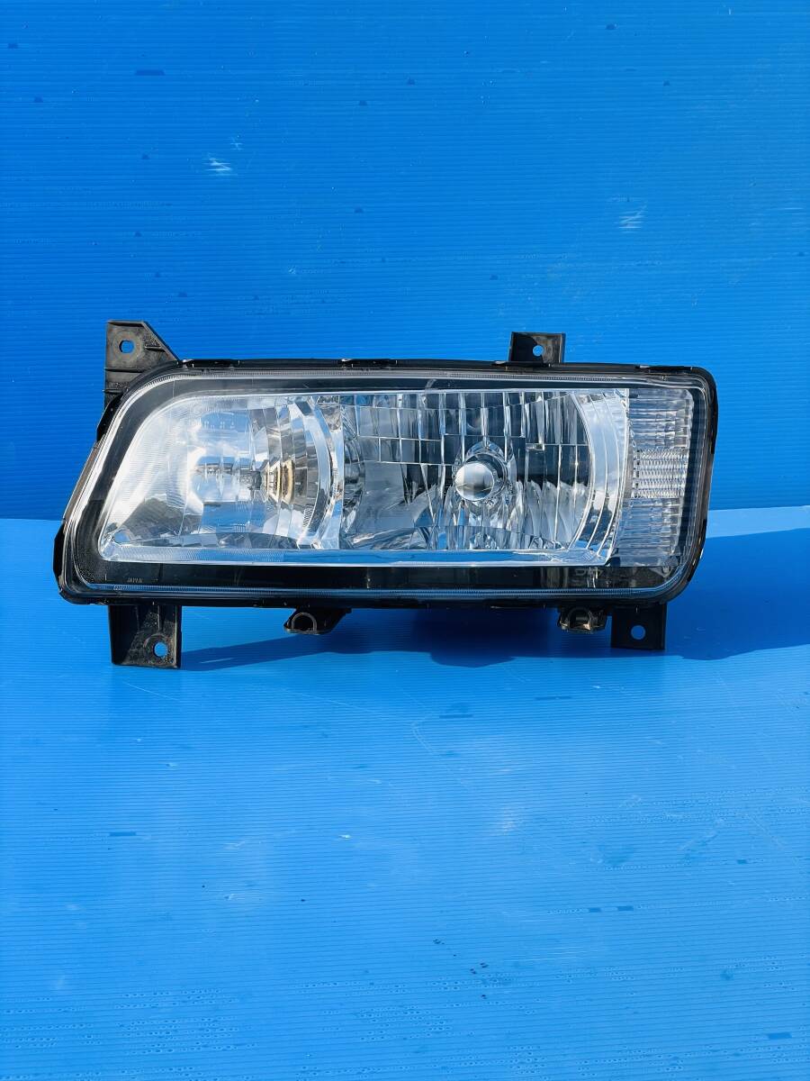 三菱 ふそう スーパーグレート 左ヘッドライト HID 20-30 三菱 ふそう スーパーグレート HID ヘッドライト ヘッドランプ