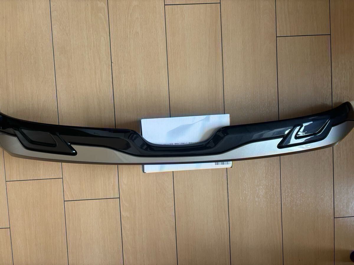 新型シエンタクロススタイル　フロントグリルカバー　モデリスタ