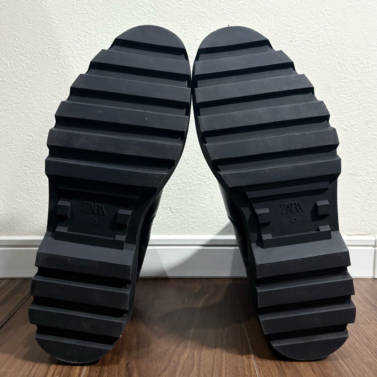 新品 ZARA ボリュームソールチェルシーブーツ 27 5cm 43 メンズ 新品 ZARA ボリュームソールチェルシーブーツ 27 5cm 43 メンズ