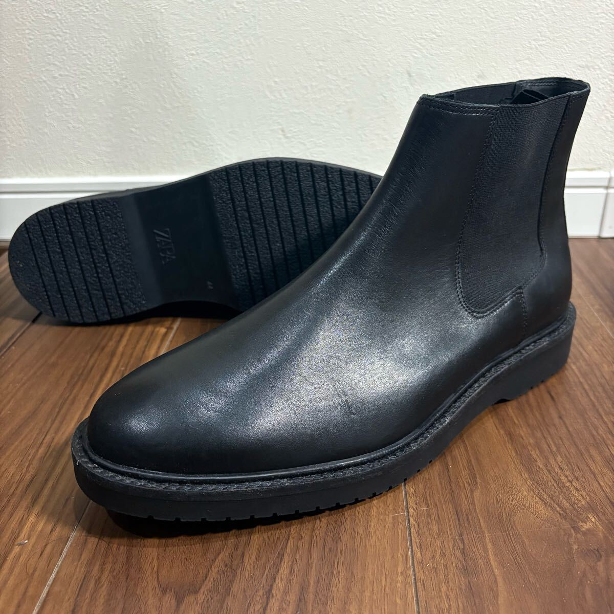 新品 ZARA 牛革使用 サイドゴアブーツ 28 5cm 44 ALL BLACK 新品 ZARA 牛革使用 サイドゴアブーツ 28 5cm 44 ALL BLACK