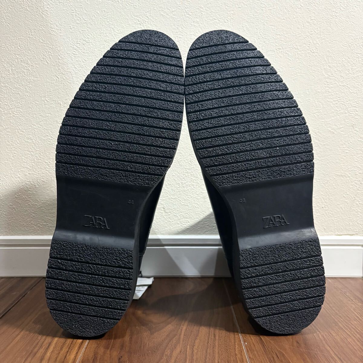 新品 ZARA 牛革使用 サイドゴアブーツ 28 5cm 44 ALL BLACK 新品 ZARA 牛革使用 サイドゴアブーツ 28 5cm 44 ALL BLACK