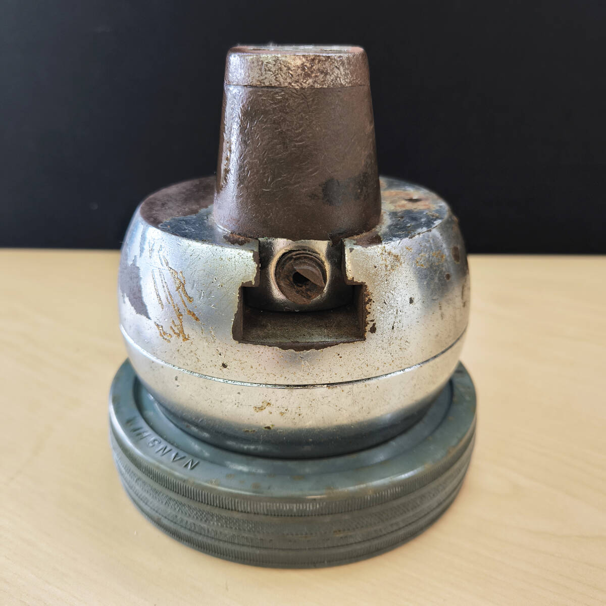 彫金工具 彫刻台バイス 彫金台 直径13.3cm ゴム台 ジュエリー 彫金工具 彫刻台バイス 彫金台 直径13.3cm ゴム台 ジュエリー