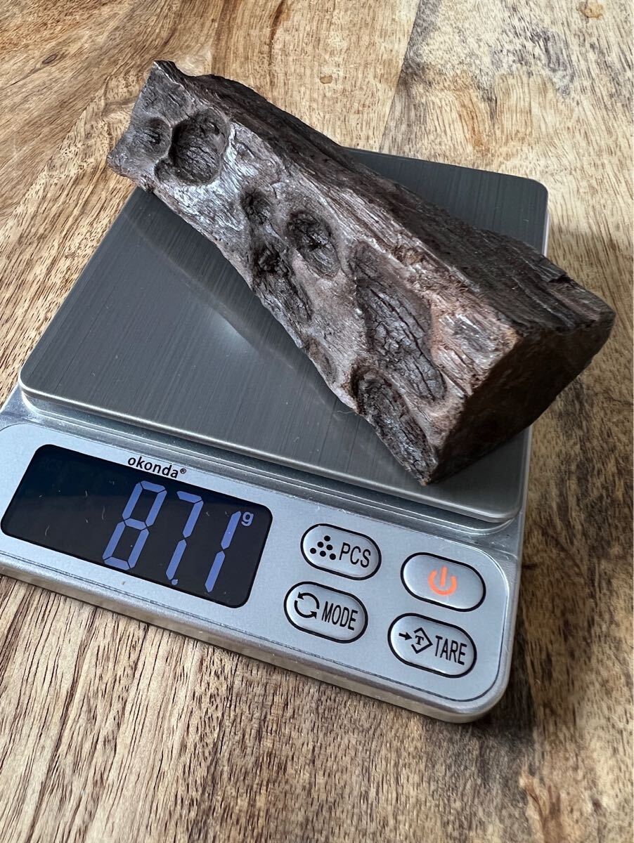 天然沈香樹香木「弥勒沈香」原木87.1g 茶道具 六國五味沈香伽羅 天然沈香樹香木「弥勒沈香」原木87.1g 茶道具 六國五味沈香伽羅