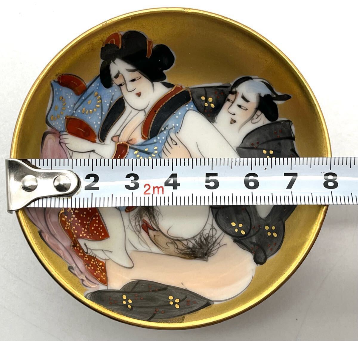 鶴】 無傷!九谷焼 金彩 春画 三つ重ね 盃 箱付◯艶画・枕絵 鶴】 無傷!九谷焼 金彩 春画 三つ重ね 盃 箱付◯艶画・枕絵