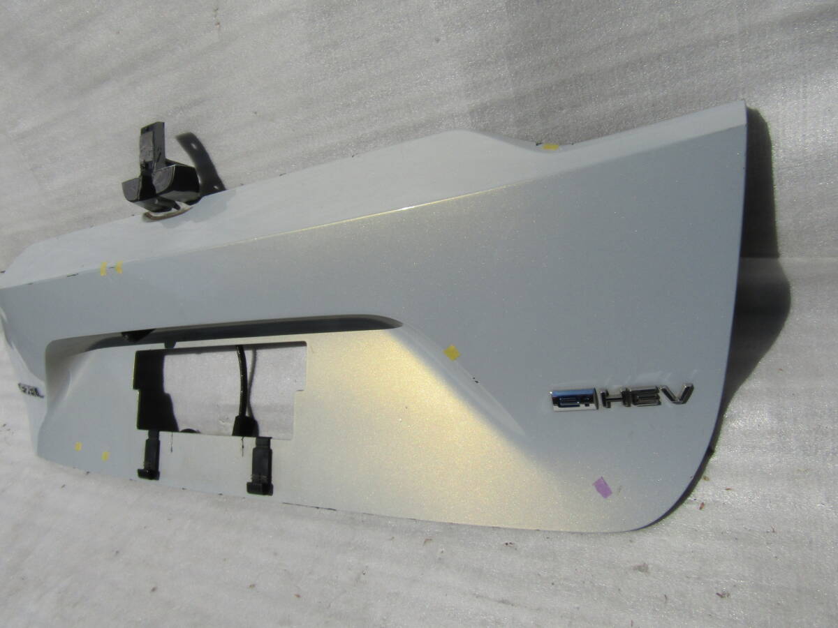 ヴェゼル/eHEV RV3/RV4/RV5/RV6 リアゲートガーニッシュ/リヤガーニッシュ 74895-3M0/3N0 _画像3