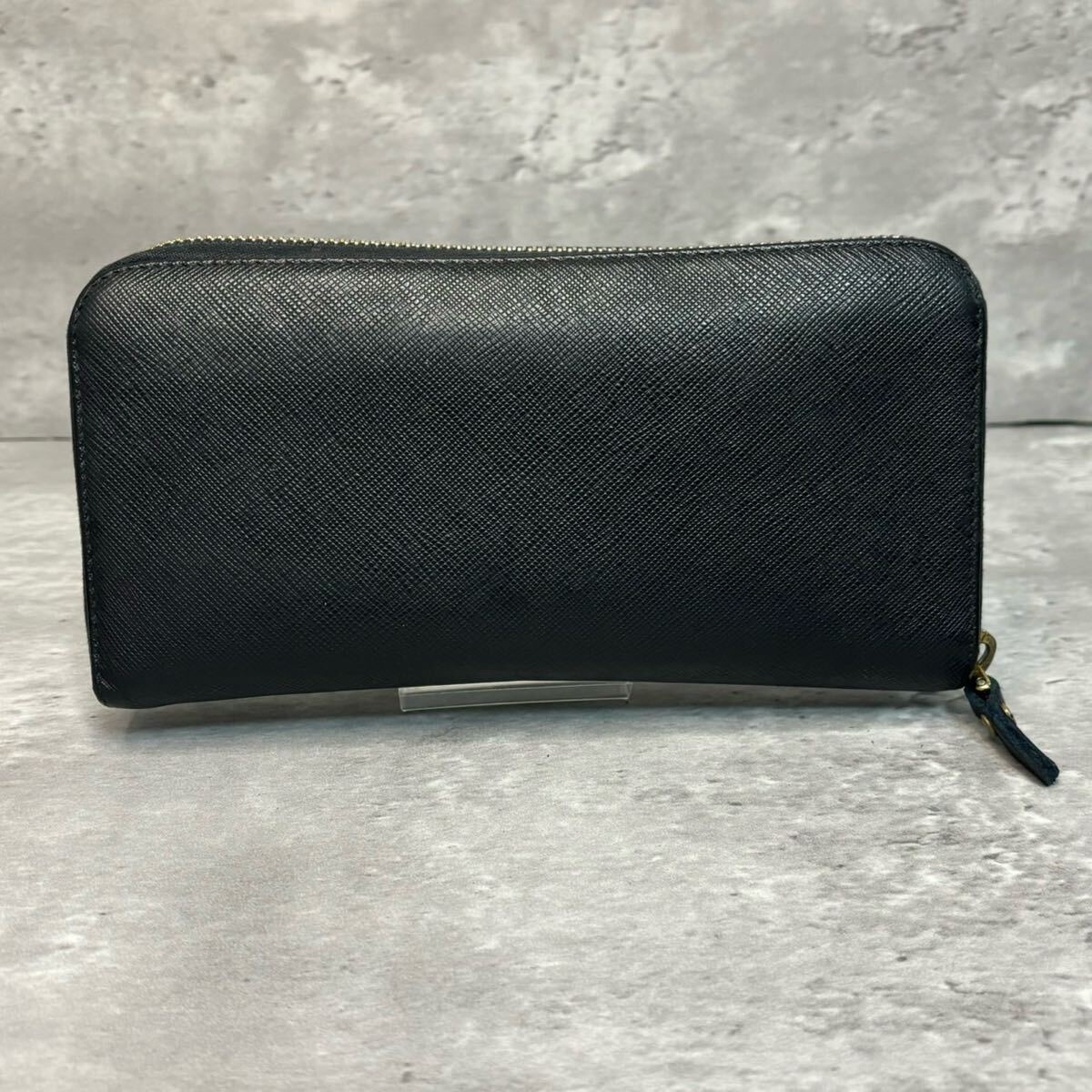 美品/現行】PRADA プラダ 長財布 ラウンドファスナー ジッピー 美品/現行】PRADA プラダ 長財布 ラウンドファスナー ジッピー