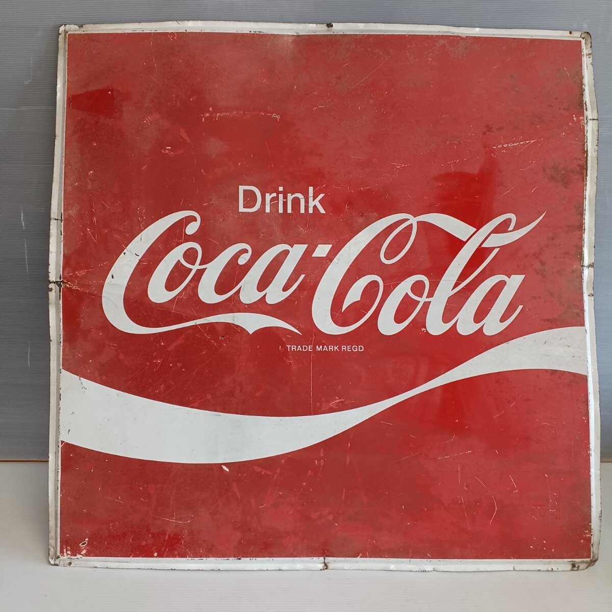 Coca-Cola コカ・コーラ ホーロー看板 約90cm×約90cm 昭和レトロ Coca-Cola コカ・コーラ ホーロー看板 約90cm×約90cm 昭和レトロ