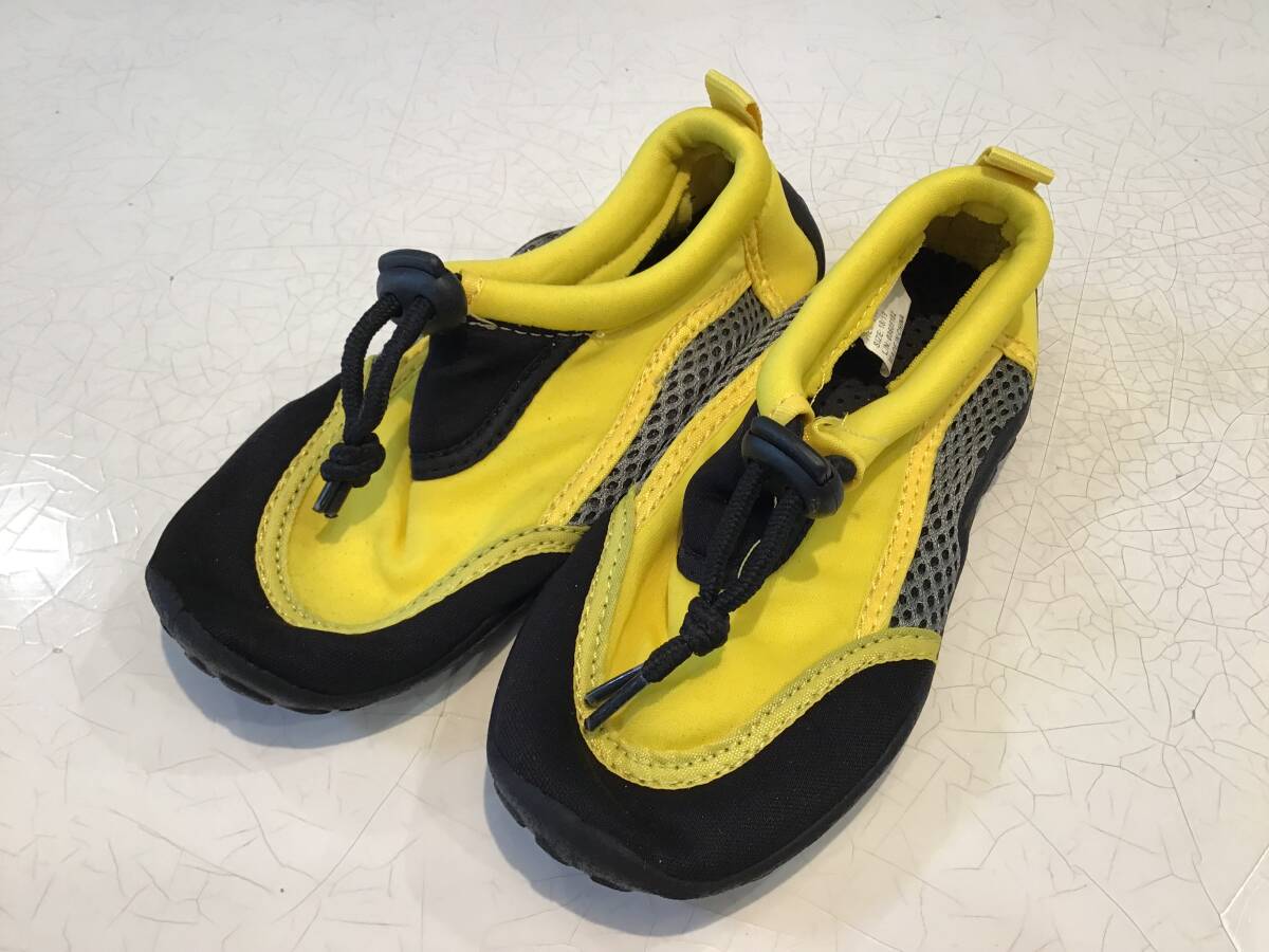 中古　マリンシューズ アクアシューズ ウォーターシューズ 　18/19