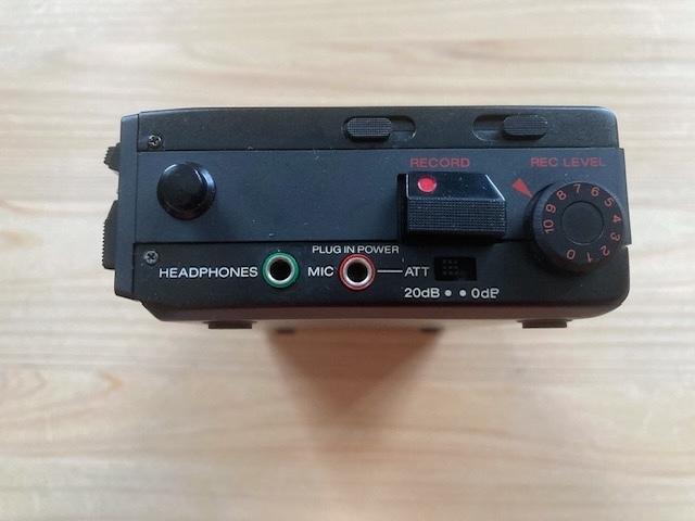Yahoo!オークション - 即決【整備済高音質動作品】SONY WALKMAN Yahoo!オークション - 即決【整備済高音質動作品】SONY WALKMAN