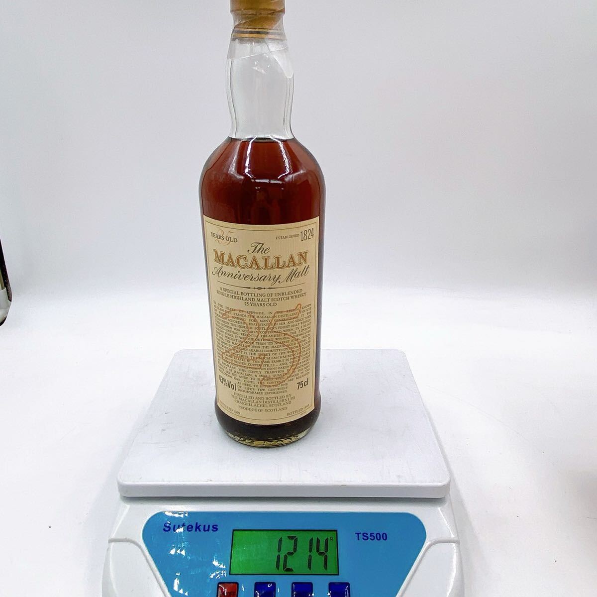 4AC092 希少!The MACALLAN ザ・マッカラン 25年 アニバーサリー 4AC092 希少!The MACALLAN ザ・マッカラン 25年 アニバーサリー