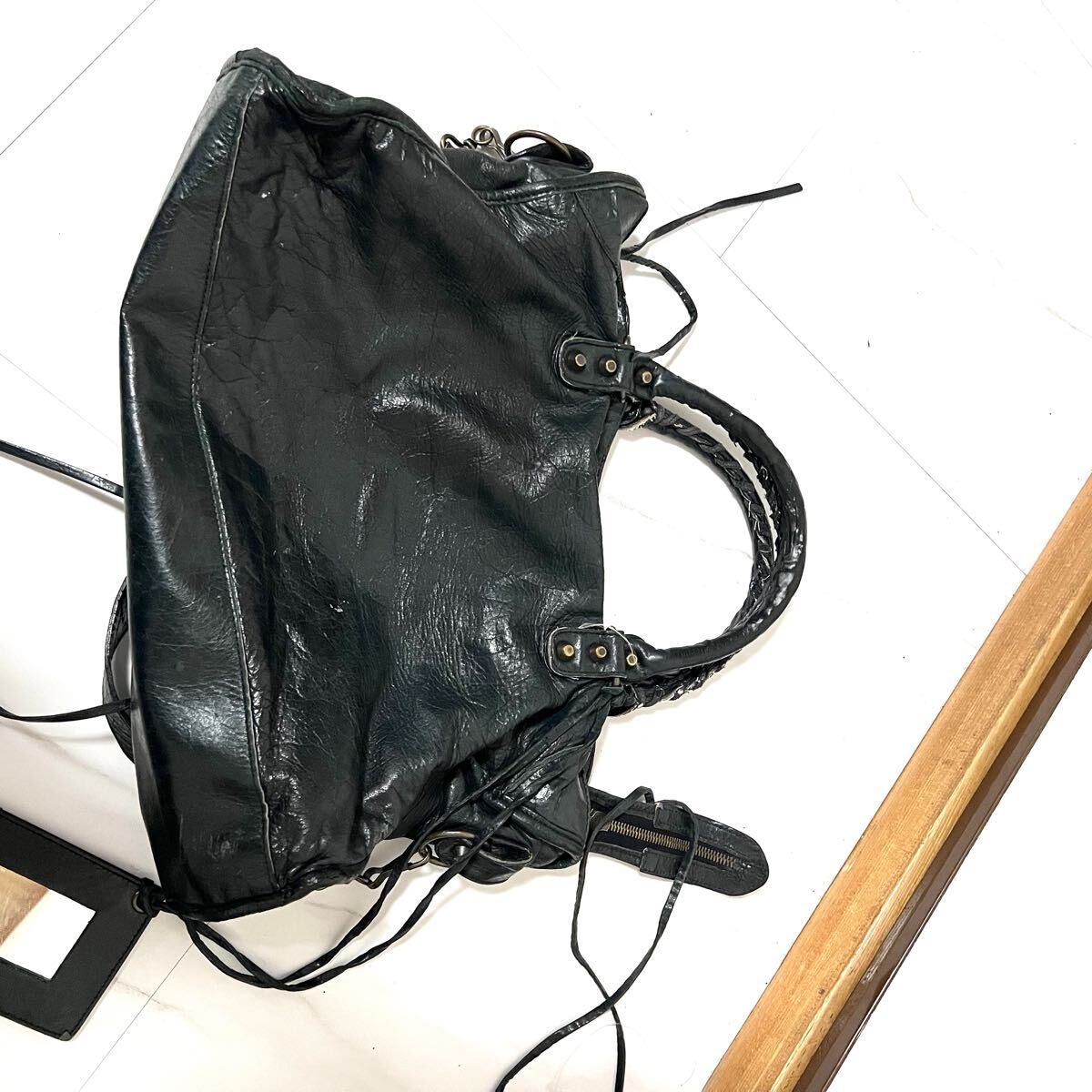 BALENCIAGA バレンシアガ 115748 ザ シティ レザー ショルダー BALENCIAGA バレンシアガ 115748 ザ シティ レザー ショルダー