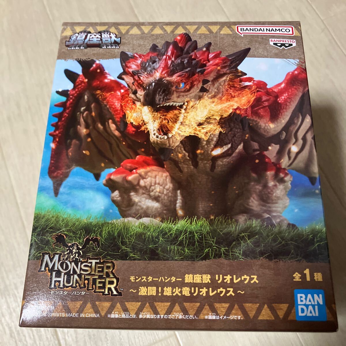 モンスターハンター　 鎮(zhèn)座獣　 リオレウス～激闘 雄火竜リオレウス～ ジンオウガ～月下雷鳴～