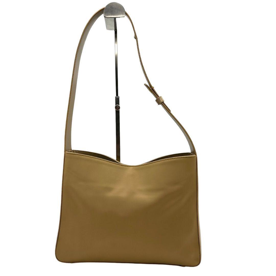 1 иен [ прекрасный товар / популярный бренд ] AIGNER I gna- сумка на плечо T5 чай Camel нейлон one плечо бежевый Gold металлические принадлежности задний 
