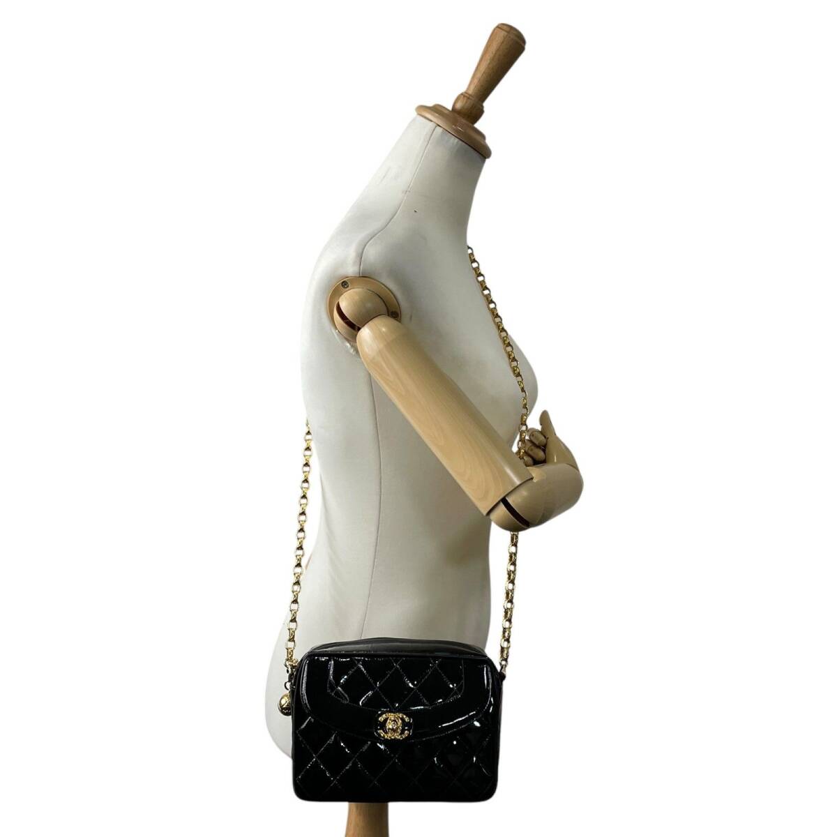 美品】CHANEL シャネル マトラッセ チェーンショルダー 美品】CHANEL シャネル マトラッセ チェーンショルダー