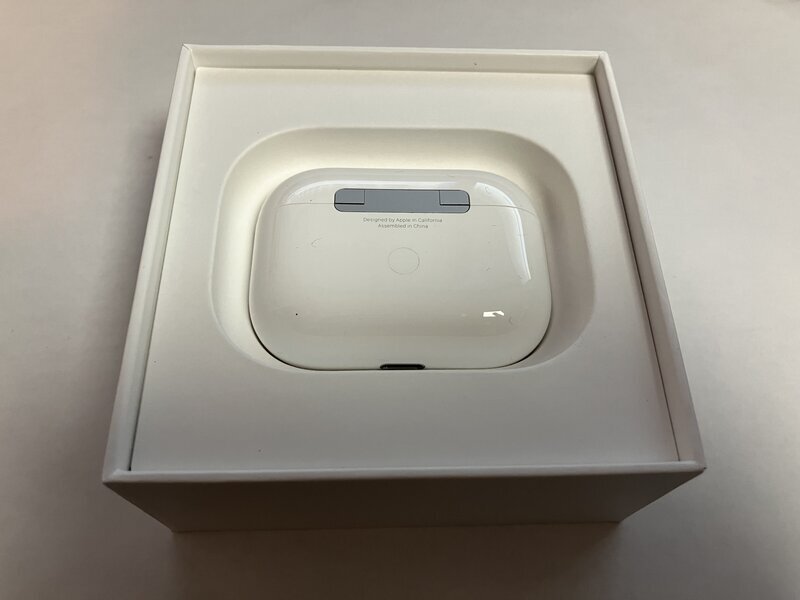 FP853 Airpods Pro 第1世代 MWP22J/A 箱/付属品あり ジャンク FP853 Airpods Pro 第1世代 MWP22J/A 箱/付属品あり ジャンク