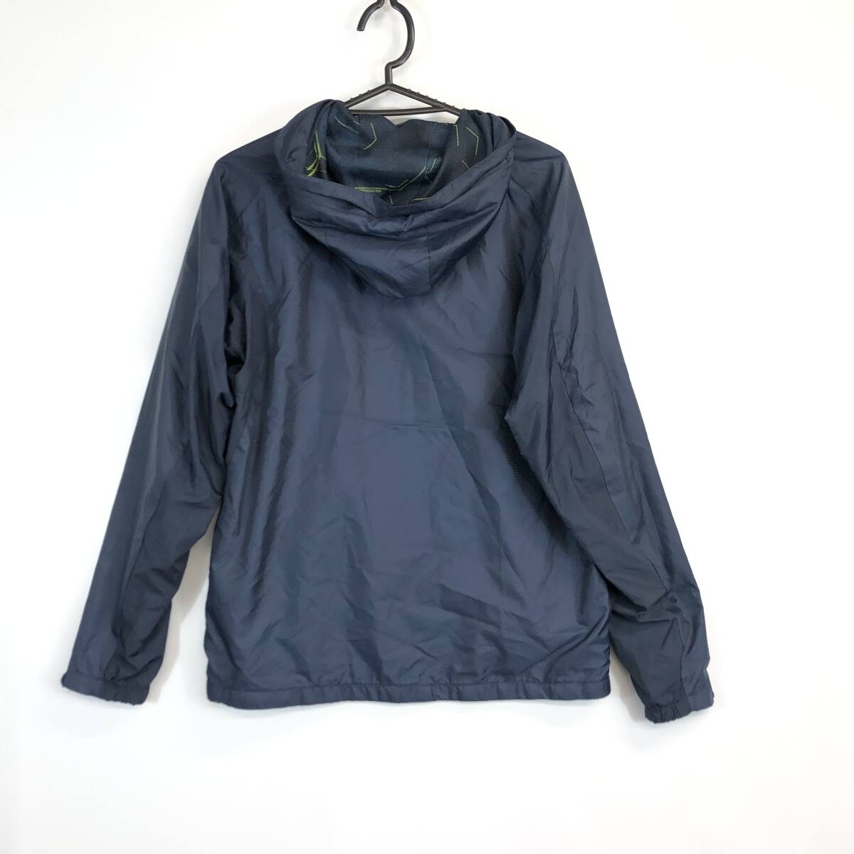 デサント DESCENTE 裏地付き ナイロンパーカー メンズMサイズ デサント DESCENTE 裏地付き ナイロンパーカー メンズMサイズ