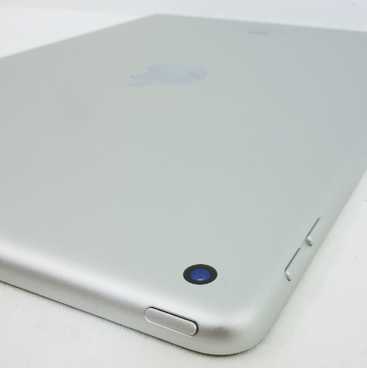 美品 ◇ Apple iPad 第9世代 Wi-Fi A2602 64GB シルバー ◇ 10.2 美品 ◇ Apple iPad 第9世代 Wi-Fi A2602 64GB シルバー ◇ 10.2