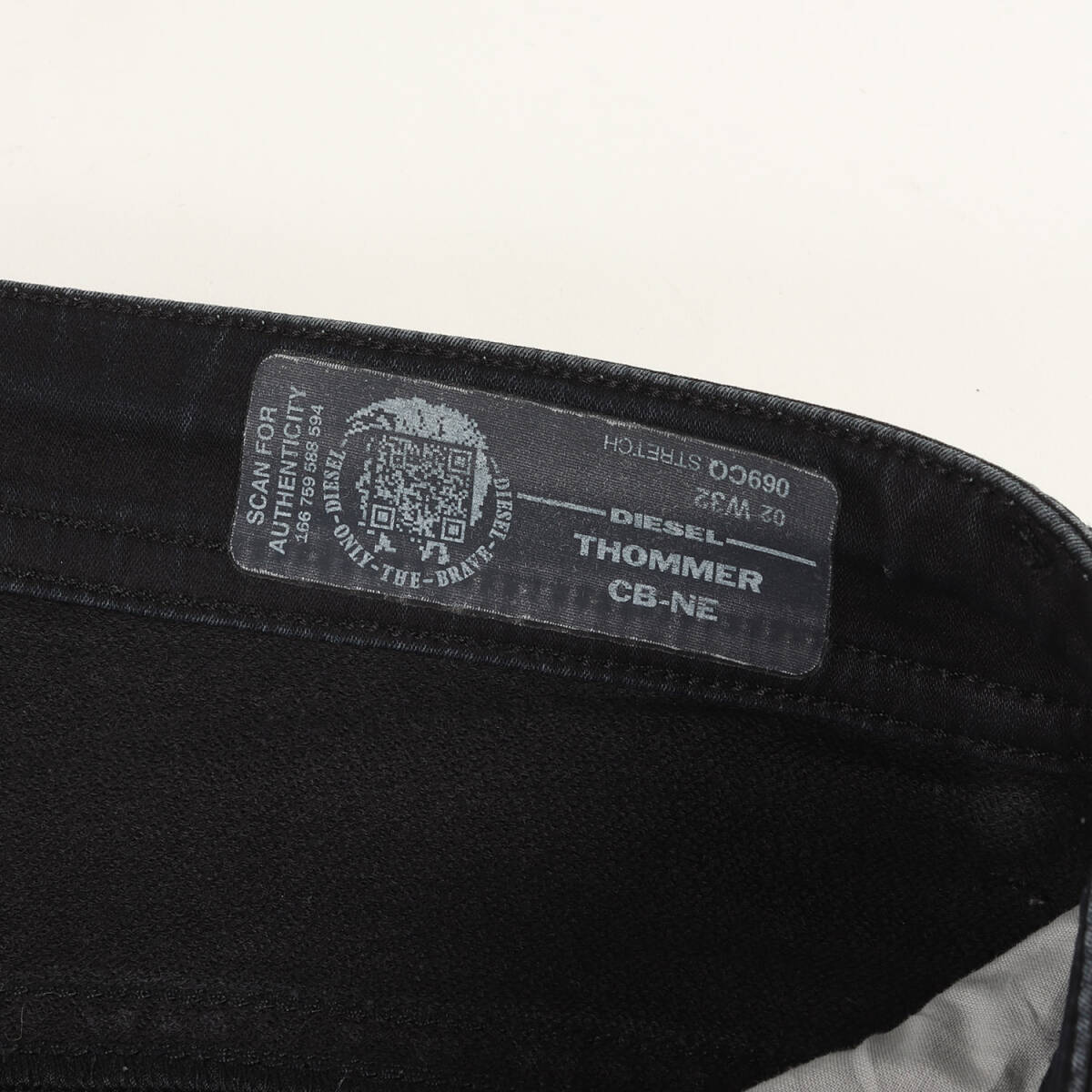 DIESEL ディーゼル パンツ W32 / ペイント加工 ストレッチ デニム スキニー パンツ (THOMMER CB-NE) / ジッパーフライ / インディゴ