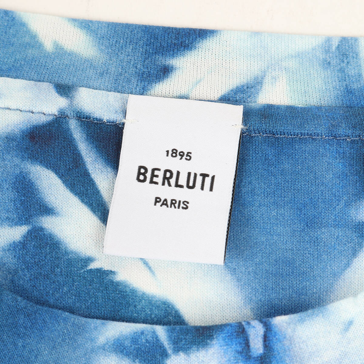 [ прекрасный товар ]Berluti Berluti футболка размер :S / 24SS цветок общий рисунок вырез лодочкой футболка (R24JRS99JBAT) / оттенок голубого / tops 