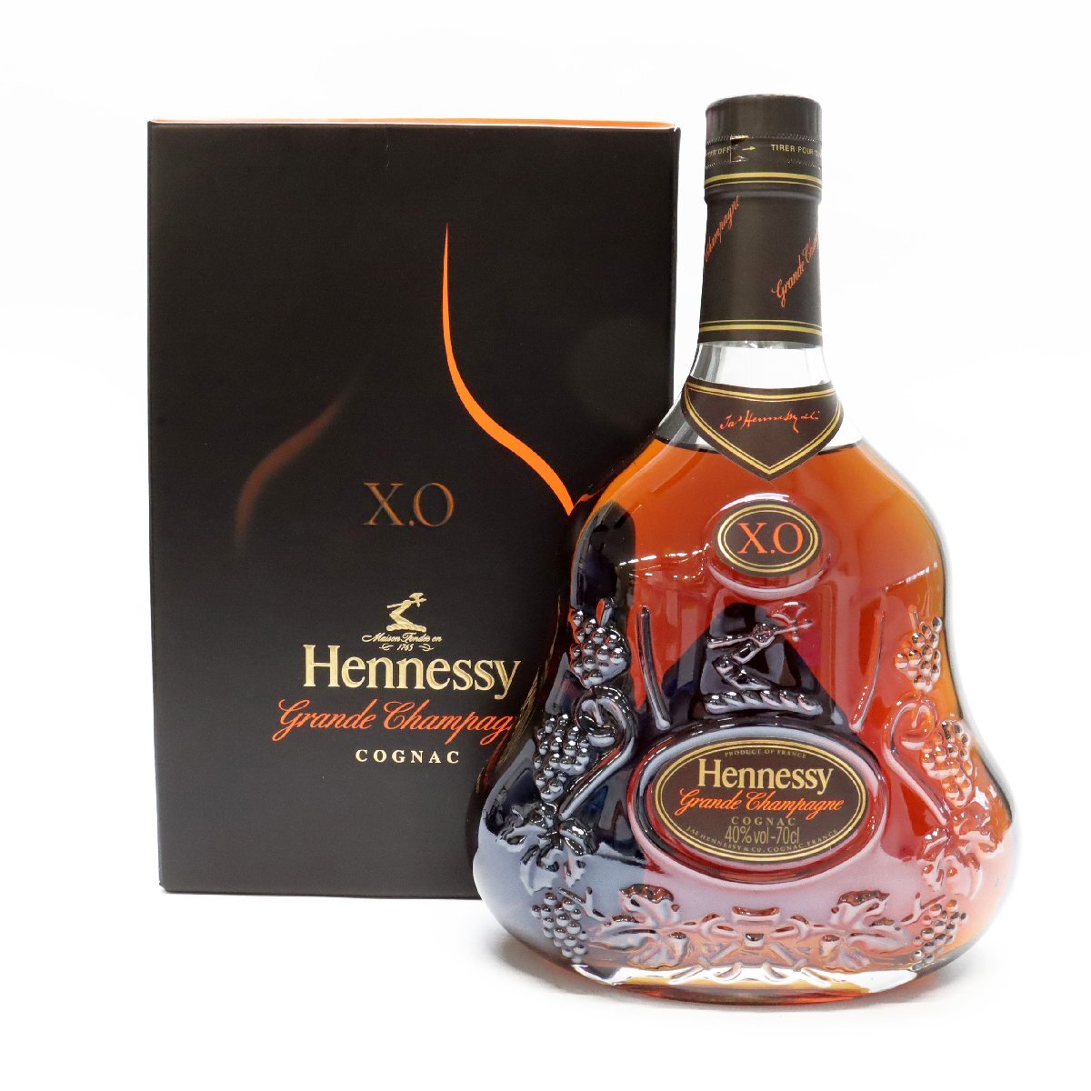 ヘネシー XO グランドシャンパーニュ 40% 700ml 箱付き ヘネシー XO グランドシャンパーニュ 40% 700ml 箱付き