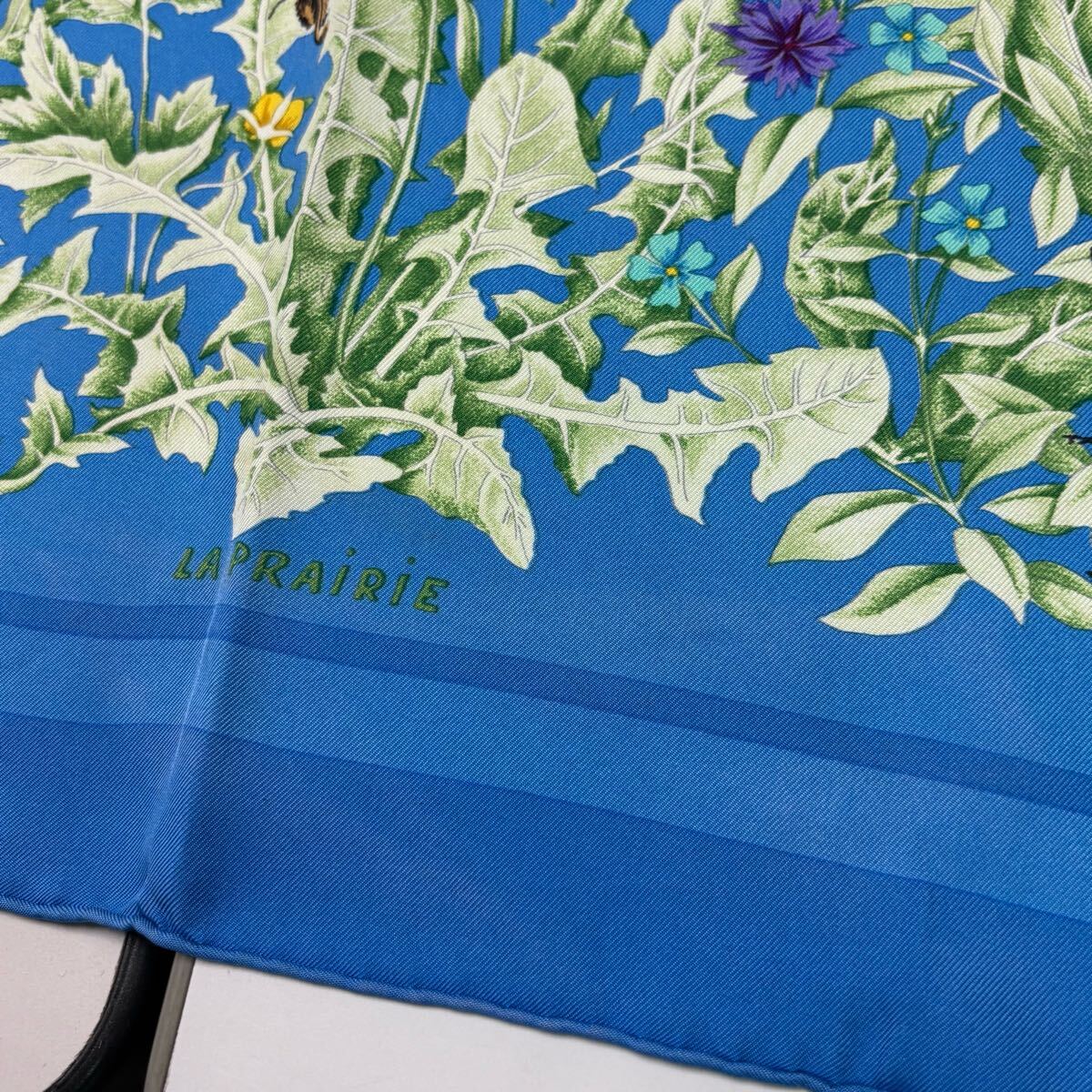 FN250411-127① HERMES スカーフ カレ90 LA PRAIRIE 草原 花柄 FN250411-127① HERMES スカーフ カレ90 LA PRAIRIE 草原 花柄