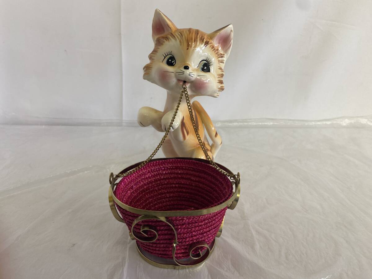 昭和レトロ 当時物 猫 ねこ ネコ 置物 人形 陶器 籠 カゴ 昭和レトロ 当時物 猫 ねこ ネコ 置物 人形 陶器 籠 カゴ