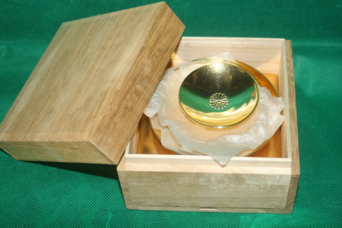 золотой кубок 3 уровень накладывающийся Gold 24K GP 100,80,60 с коробкой золотой кубок 3 уровень накладывающийся Gold 24K GP 100,80,60 с коробкой