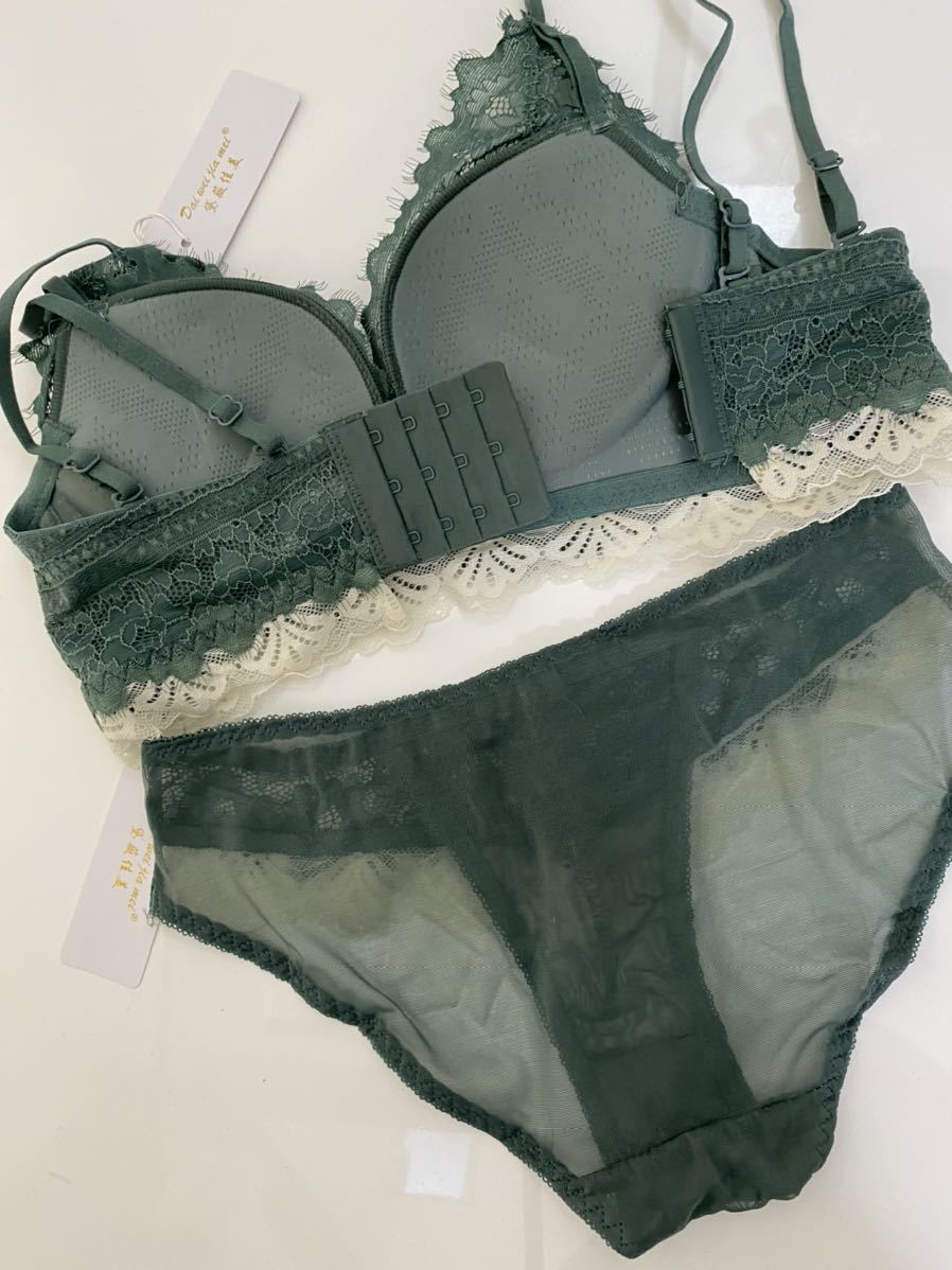 新品未使用（B85）ブラショ-ツ　下著 ノンワイヤー　ブラジャーショーツセット　ブラショーツセット ブラジャーショーツ ノンワイヤー
