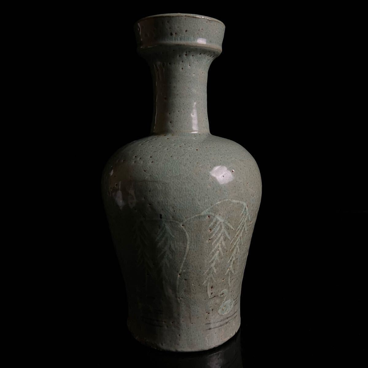 ◇鸛◇ 朝鮮美術 高麗 青磁 白黒象嵌柳鳥図 盤口瓶 28cm 時代 ◇鸛◇ 朝鮮美術 高麗 青磁 白黒象嵌柳鳥図 盤口瓶 28cm 時代