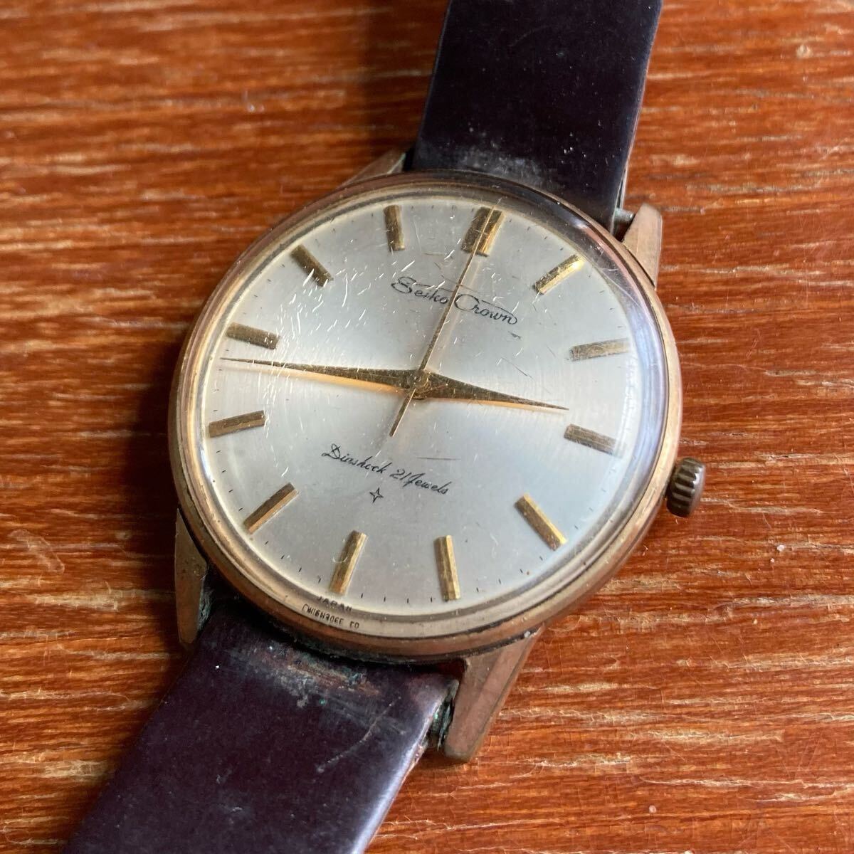 SEIKO セイコー クラウン 21石 AD 16002 手巻き 稼働 現状品 SEIKO セイコー クラウン 21石 AD 16002 手巻き 稼働 現状品