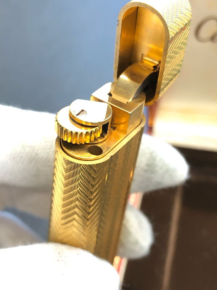 Cartier カルティエ ガスライター オーバル ゴールドカラー 箱 Cartier カルティエ ガスライター オーバル ゴールドカラー 箱