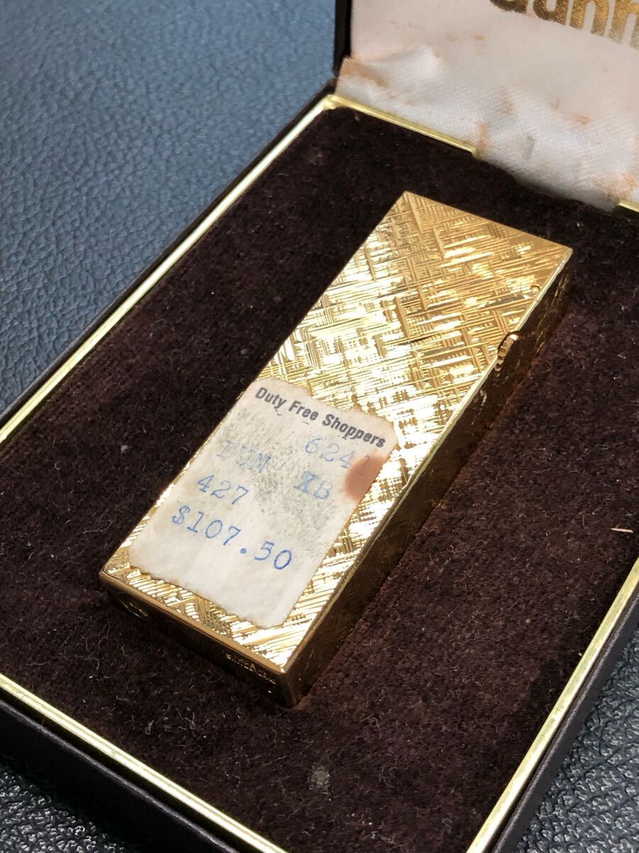 Dunhill ダンヒル ガスライター ゴールドカラー 箱付き 未使用品 Dunhill ダンヒル ガスライター ゴールドカラー 箱付き 未使用品