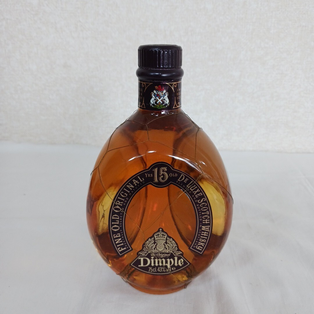 Dimple ディンプル 15年 ウイスキー スコッチ 容量750ml 度数43 Dimple ディンプル 15年 ウイスキー スコッチ 容量750ml 度数43