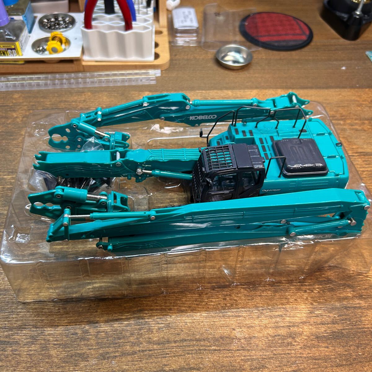 コベルコ KOBELCO SK400D LC 1/43 モデル 解体機(建設車両、作業 コベルコ KOBELCO SK400D LC 1/43 モデル 解体機(建設車両、作業