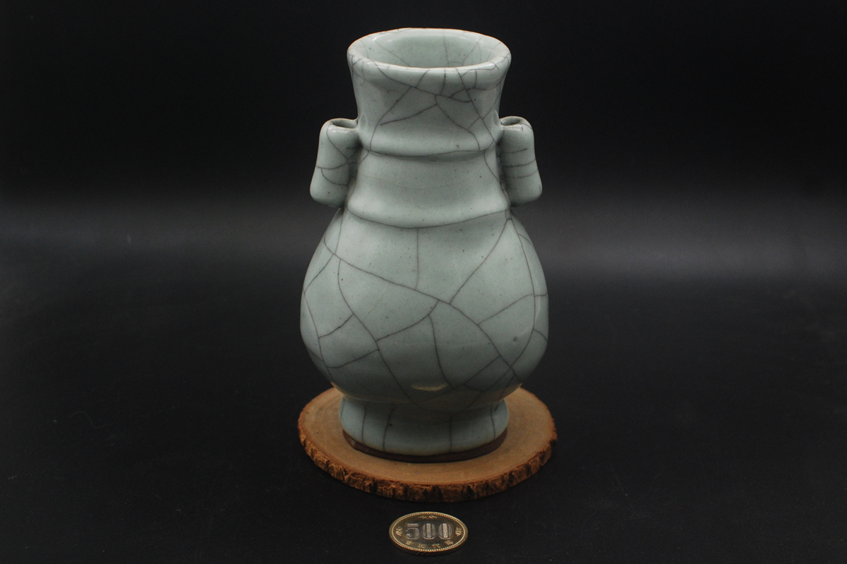 ★唐物古玩古董★宋時代　官窯 珍品 青磁 高さ14.2cm 貫耳瓶_画像9