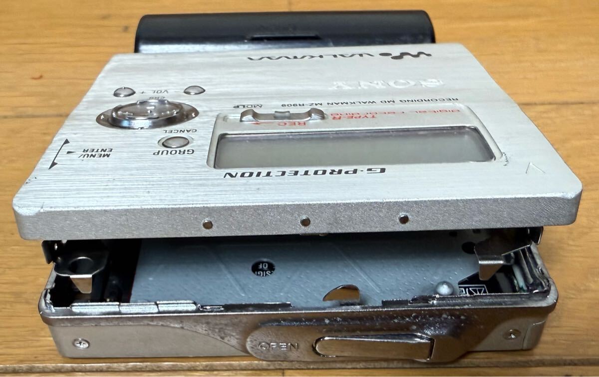 ソニー SONY MDウォークマン WALKMAN ポータブルMDレコーダー ソニー SONY MDウォークマン WALKMAN ポータブルMDレコーダー