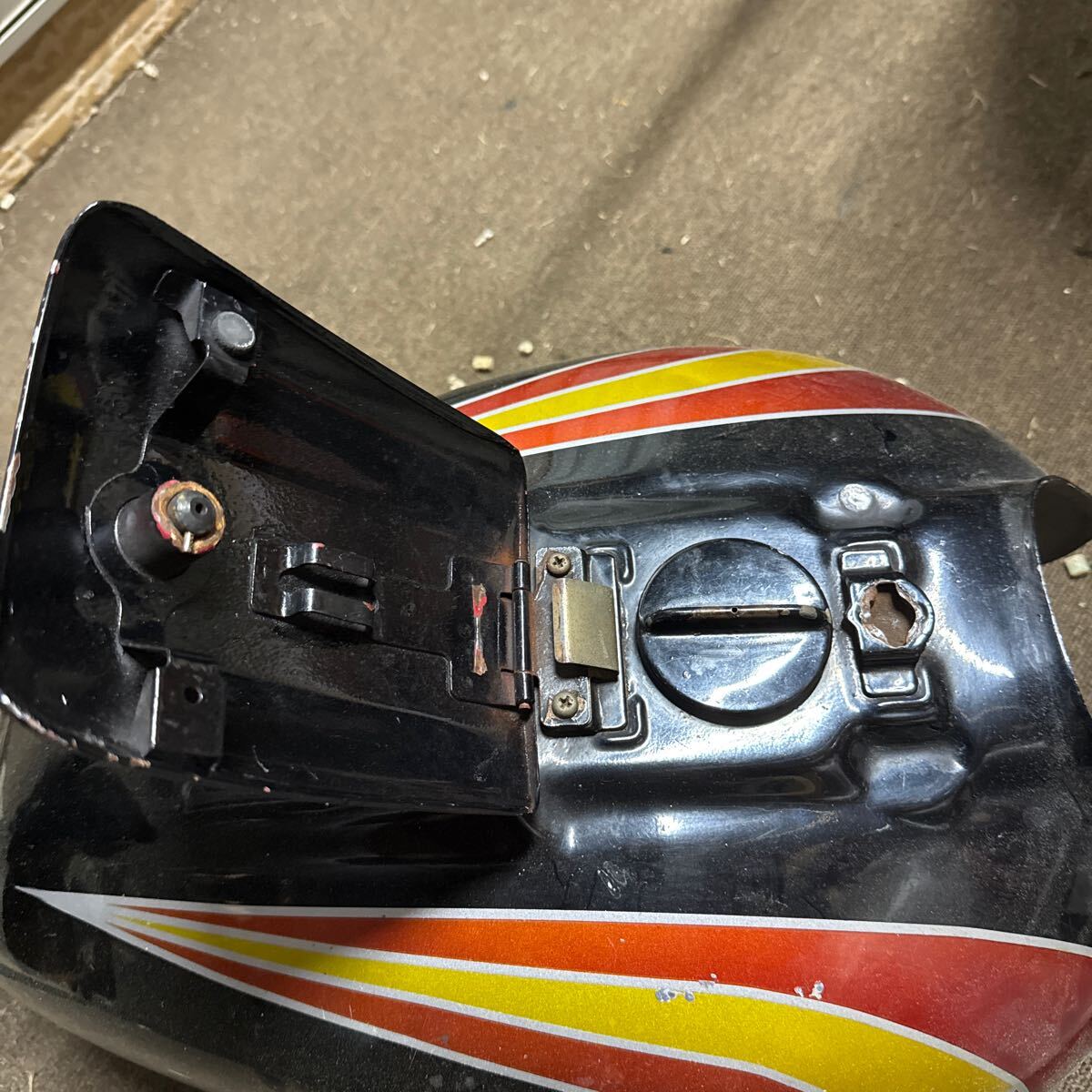 ホーク2 やかんタンク 当時物 バブ ホーク 旧車 cb250t cb400t ホーク2 やかんタンク 当時物 バブ ホーク 旧車 cb250t cb400t