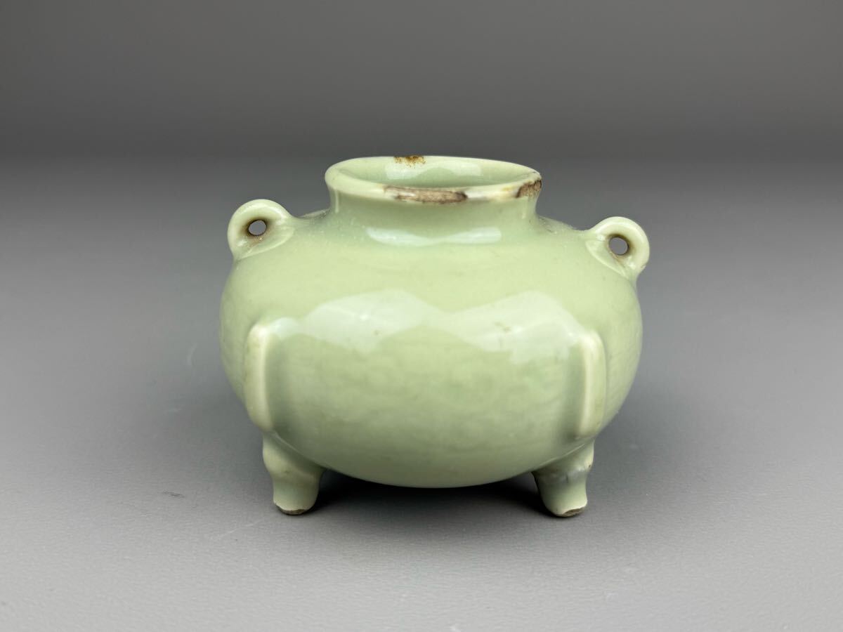 中国古玩 古陶磁器 龍泉窯 香炉 双耳 三足香炉 北宋 時代品 中国 中国古玩 古陶磁器 龍泉窯 香炉 双耳 三足香炉 北宋 時代品 中国