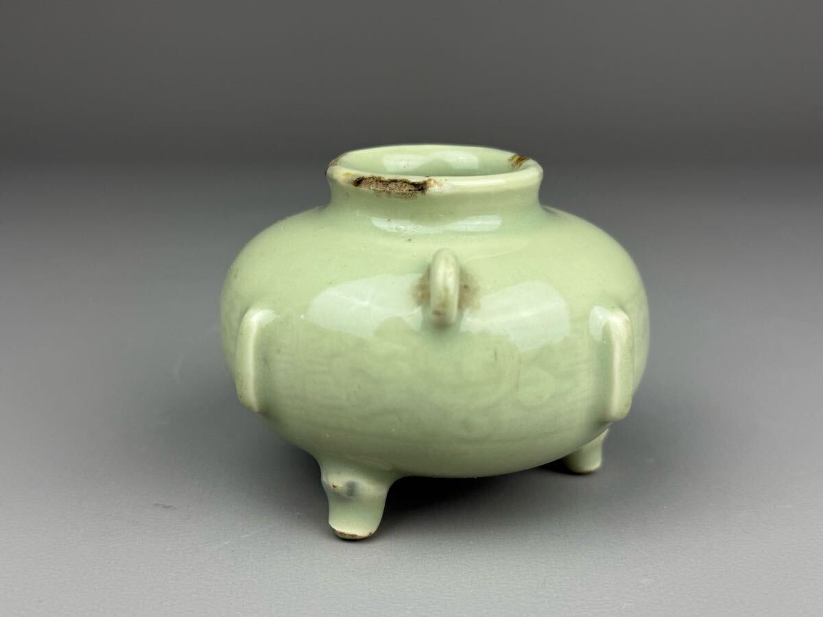 中国古玩 古陶磁器 龍泉窯 香炉 双耳 三足香炉 北宋 時代品 中国 中国古玩 古陶磁器 龍泉窯 香炉 双耳 三足香炉 北宋 時代品 中国